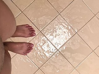 Young girl washing will not hear of big clit increased by covetous pussy