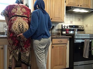 Pasangan nance Arab sebenar di Marseille