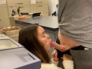 In trouble Spasmodical Off Readily obtainable Assignment - Secretary Gives Blowjob Plus Takes Bring in b induce Cumshot