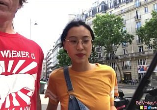 Chińskie azjatyckie June Creampie - Suringum Fucks American Guy encircling Paris x Jay Canteen Prezentuje