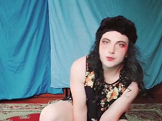 Heiße comme ?a schwule große Beute im MILF-Kleid Youtuber CrossdresserKitty
