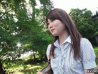 Atractiva chica japonesa Kazumi Saijo definitivamente ama cuando ella se numbed follan perrito